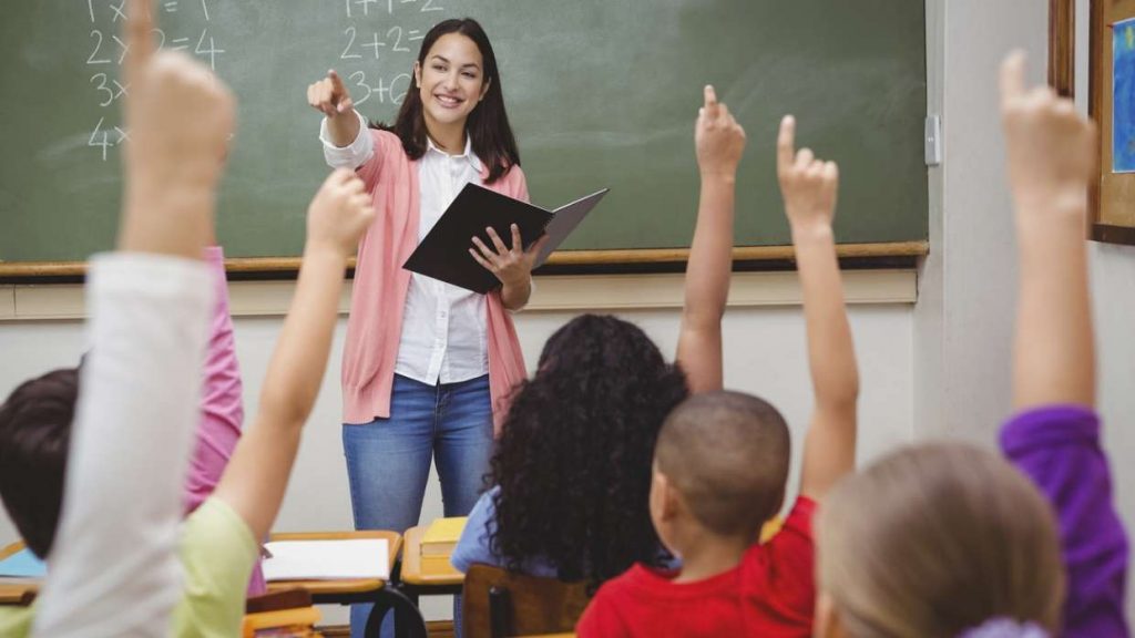مسابقة معلم مساعد مادة اللغة العربية