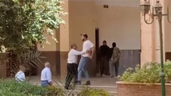 مشاجرة طالبين بجامعة