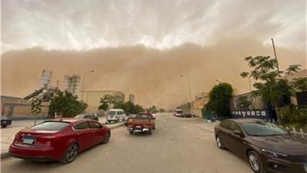 العاصفة الترابية